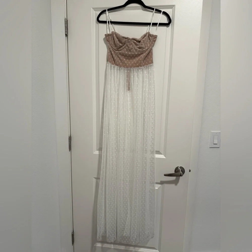 White Fox White Mesh Maxi Dress Size Small (Totally Bangin’) - Picture 4 of 5